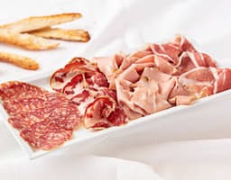 Culaccia di CoRniglio (PR), crudo di Lagrimone, salame di Chieve,  Coppa di Parma 