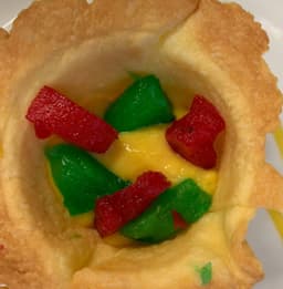 Crostatina, crema pasticcera, ananas infuso nell'alkermes e nella menta (L,G)