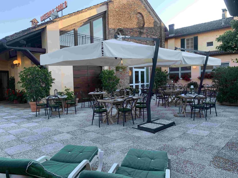 Giardino dal car port