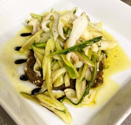 Fettuccine di seppie alla carbonara di verdure